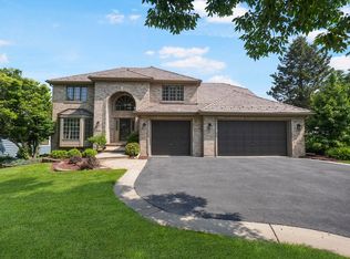 1872 River Ridge Cir, Naperville, IL 60565