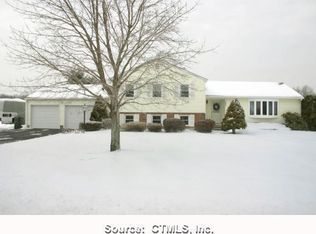 285 East St S, Suffield, CT 06078