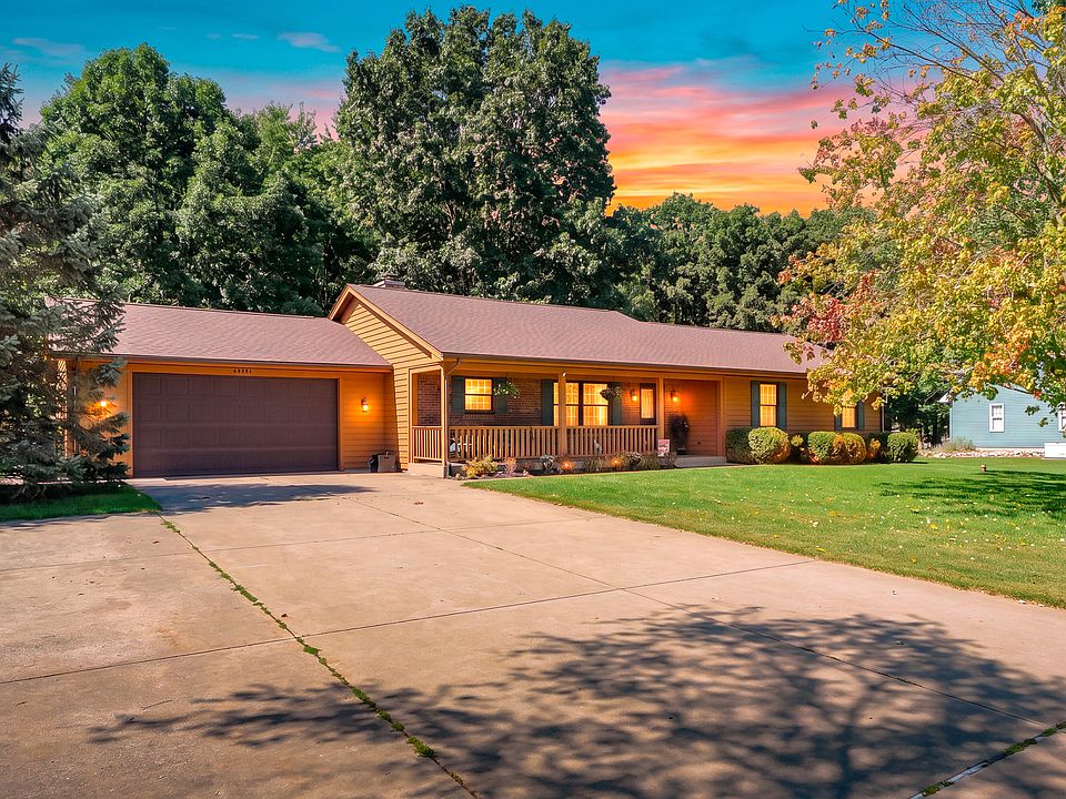 1st image of 48884 Hickory Ln