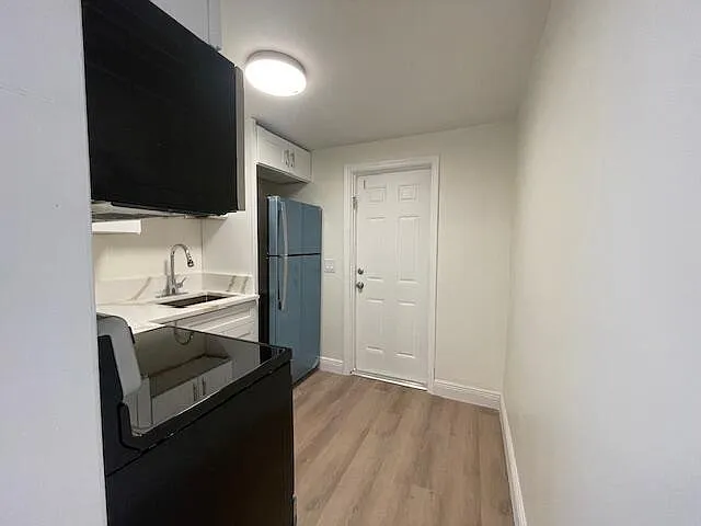 413 N E St — Photo 5