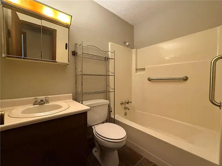 109 Broken Arrow — Photo 10