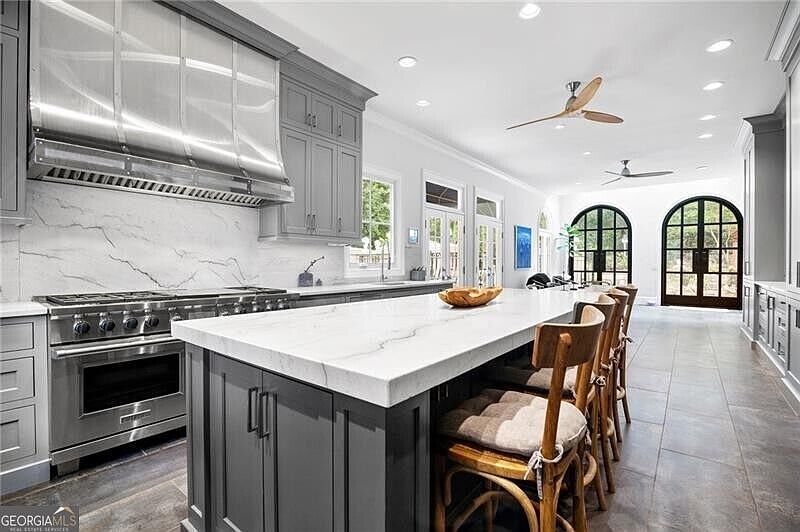 1st image of 135 Lameloise Ln