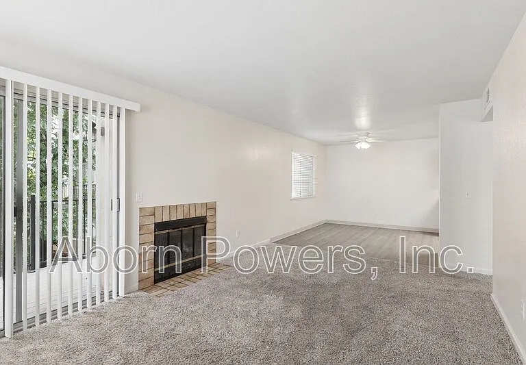 2529 Greenwood Ln #6 — Photo 1