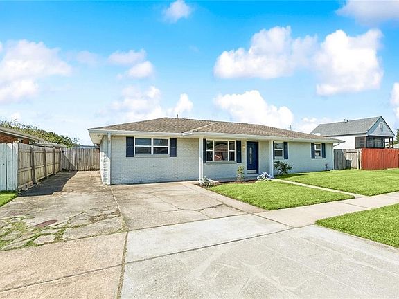 2nd image of 3112 Blanchard Dr
