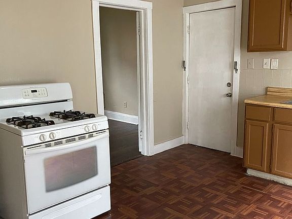 4th image of 2904 E 117th St #1
