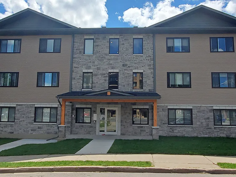 20 Clarissa St — Photo 2