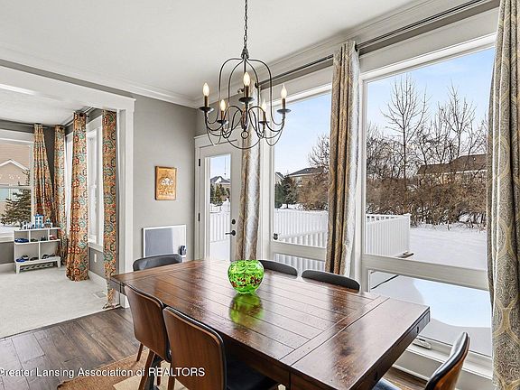 4th image of 6072 Sleepy Hollow Ln