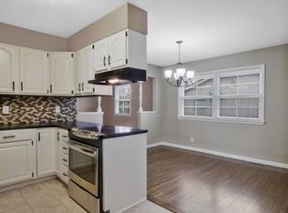 1045 S Wicker Ln, Wichita, KS 67207