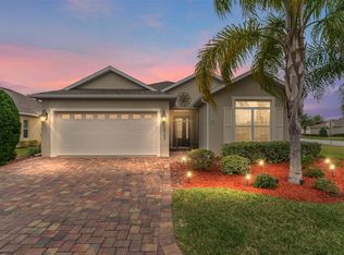 10153 Julia Isles Ave, Oxford, FL 34484