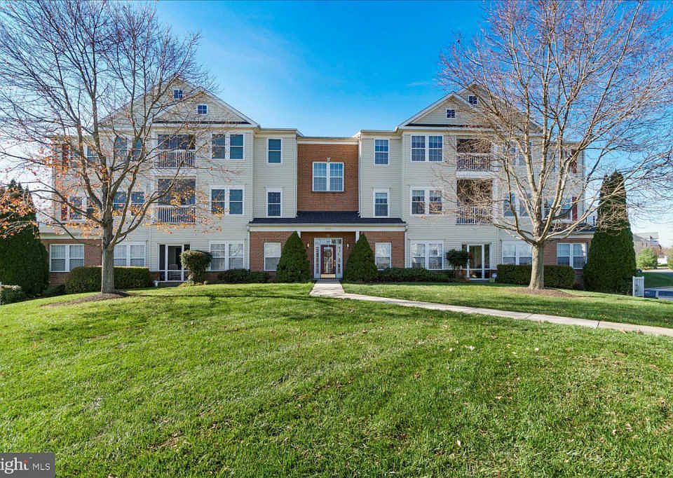 1st image of 303 Willrich Cir #303H