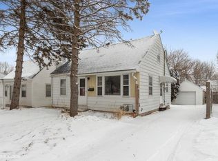 3815 Hart Ct NE, Cedar Rapids, IA 52402