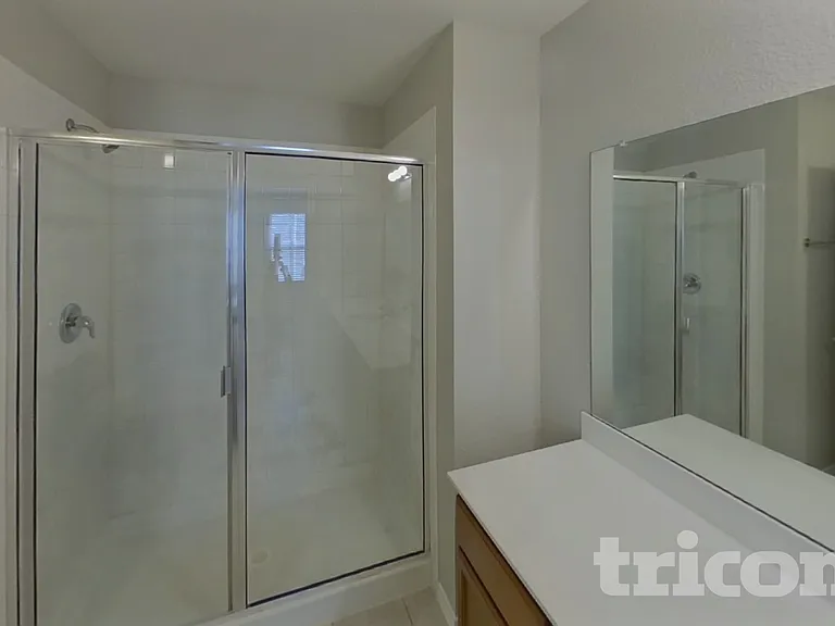 2511 Glen Hollow Dr — Photo 10