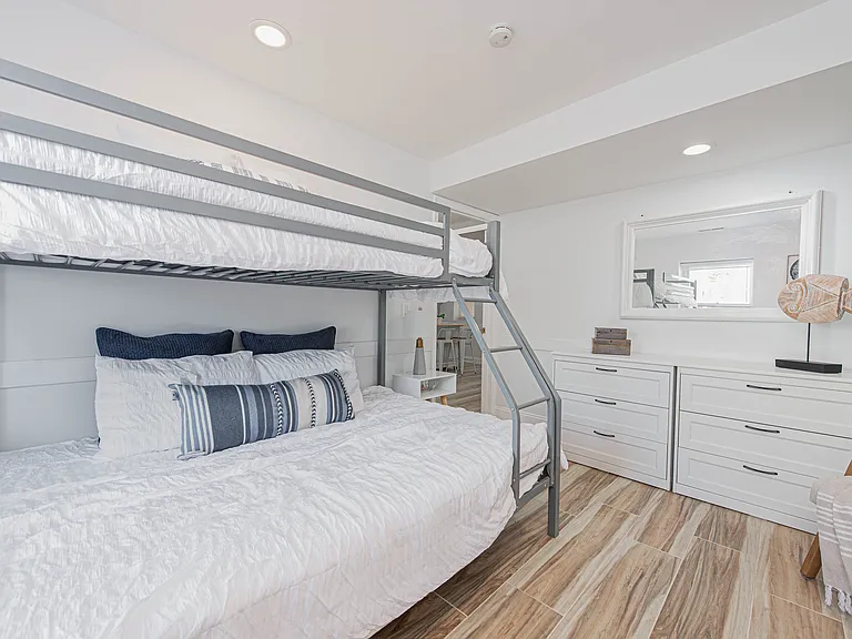 39153 Garfield Ave — Photo 5