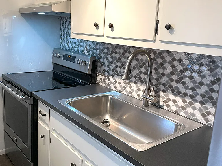 2500 Colfax Apartments — Photo 7
