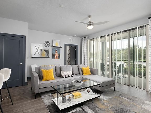 2nd image of 13514 NW 1st Ln #3-3-307