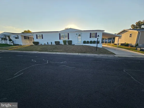 532 Puritan Dr, Buena, NJ 08310