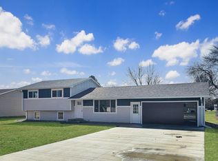 504 E Pine St, Aurora, SD 57002