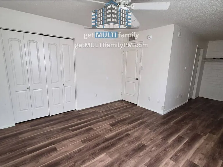 8407 E Coronado Rd #4 — Photo 15