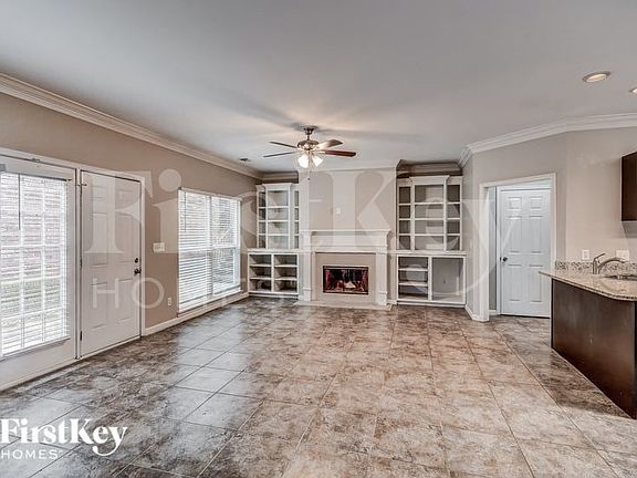 2nd image of 657 Village Crest Cir