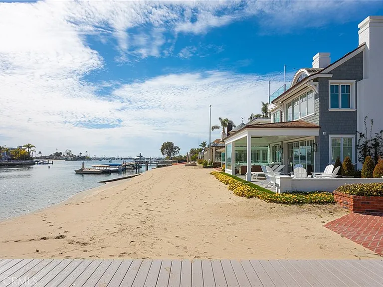14 Beacon Bay — Photo 45