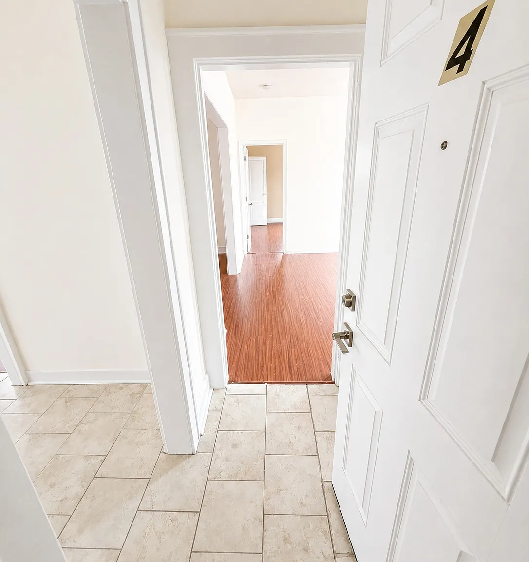 2 bed, 800 sqft, $2,000 — Photo 4