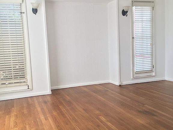 5th image of 3795 Locksley Dr