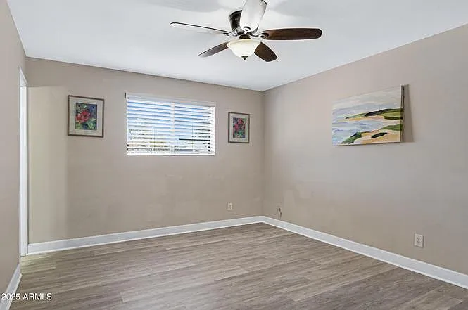 110 W Del Rio Dr — Photo 40