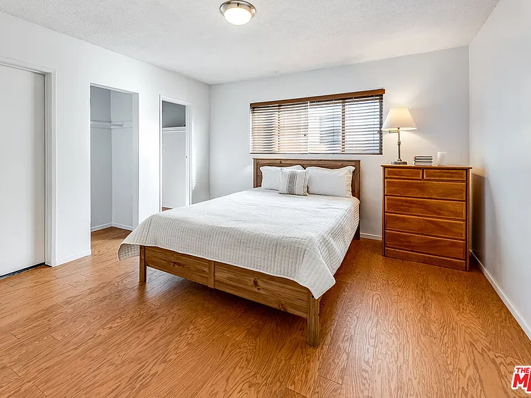 5919 Chula Vista Way #6 — Photo 12