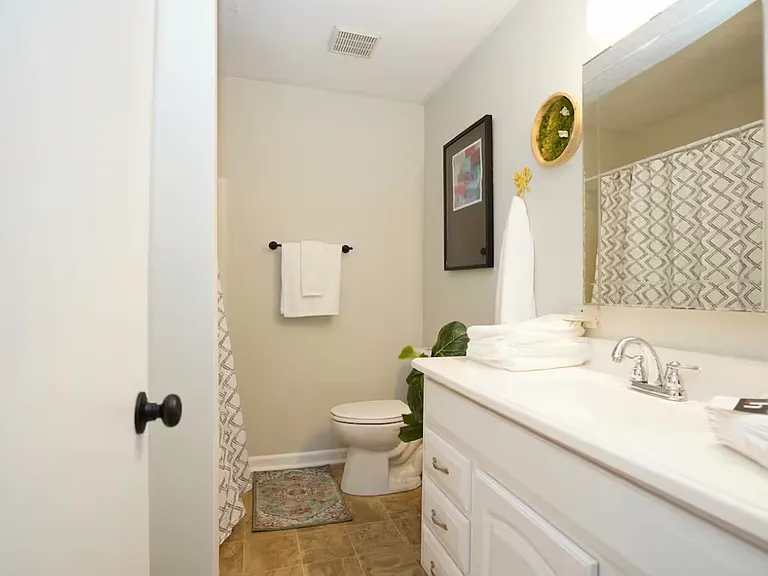 901 Crosshill Dr #5 — Photo 7