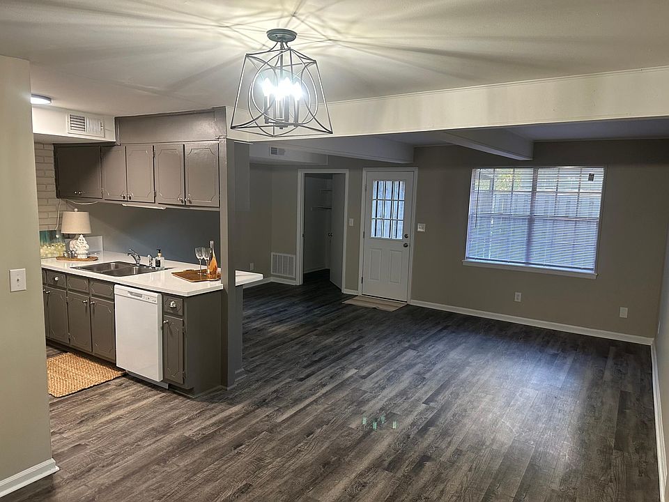 Kitchen/living area