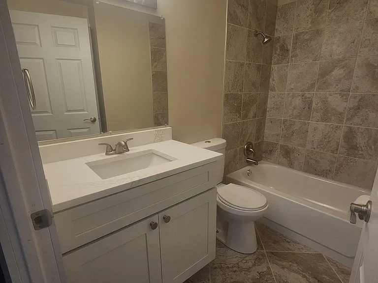 1726 Sunapple Way — Photo 15