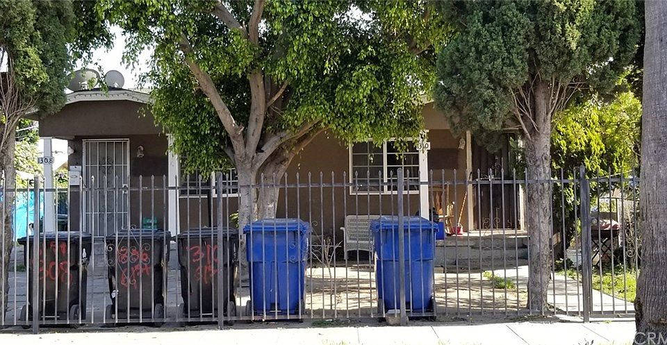 1st image of 1306 W 61st St