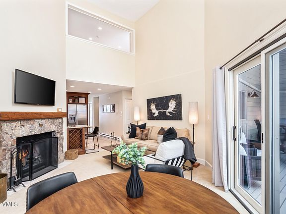 3rd image of 945 Red Sandstone Rd Unit A5