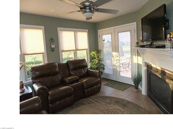 3rd image of 196 Stonehaven Dr