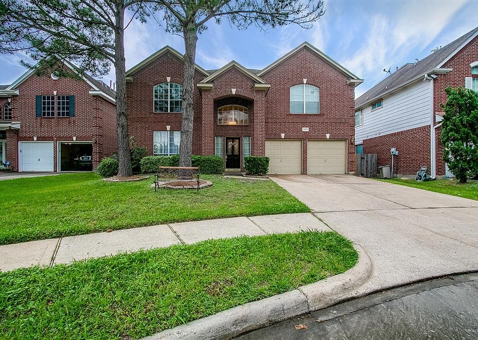1st image of 10223 White Oak Trail Ln