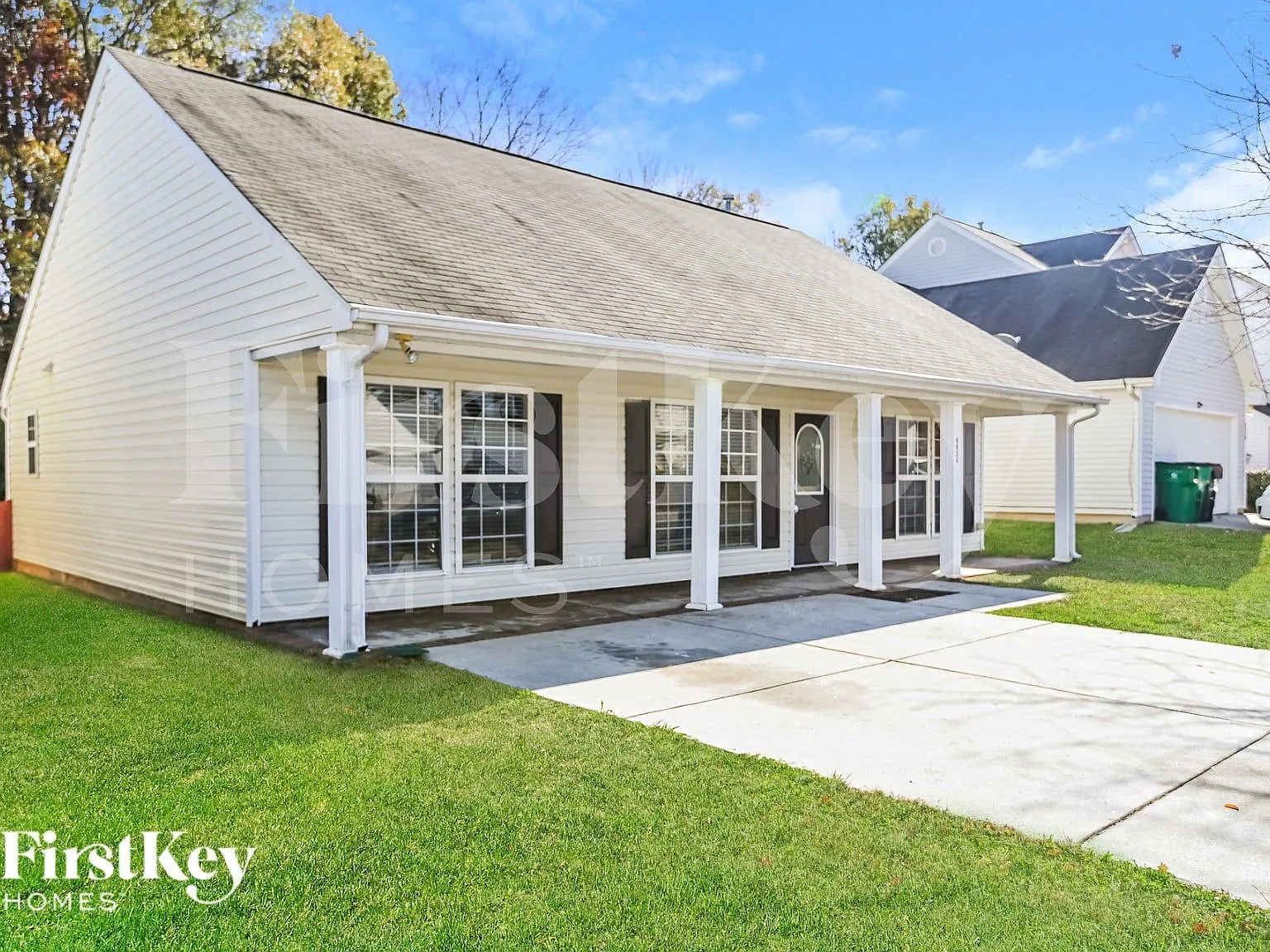 3 bed, 2.0 bath, 1200 sqft, $2,380 — Photo 2