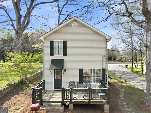 1326 Park Hill Dr, Gainesville, GA 30501