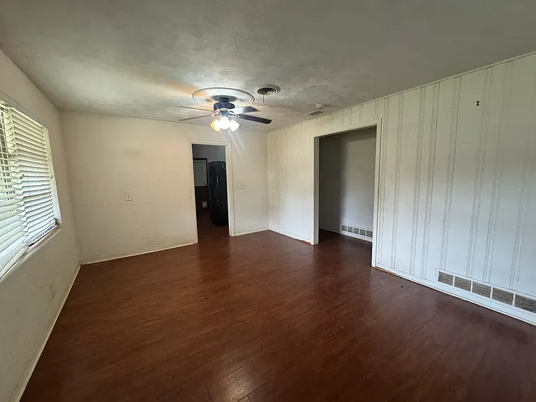 357 Dubs Dr — Photo 5