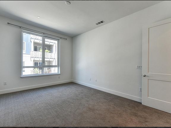 5th image of 45298 Tom Blalock St Unit 102