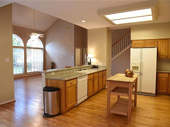 60457492_5