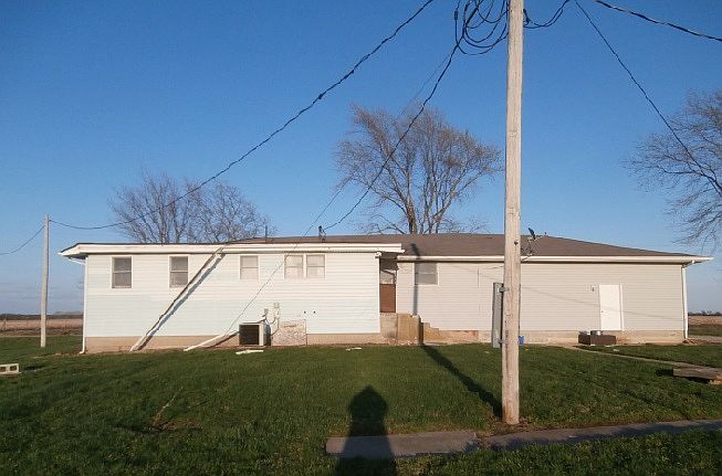 1st image of 1345 County Road 600 E