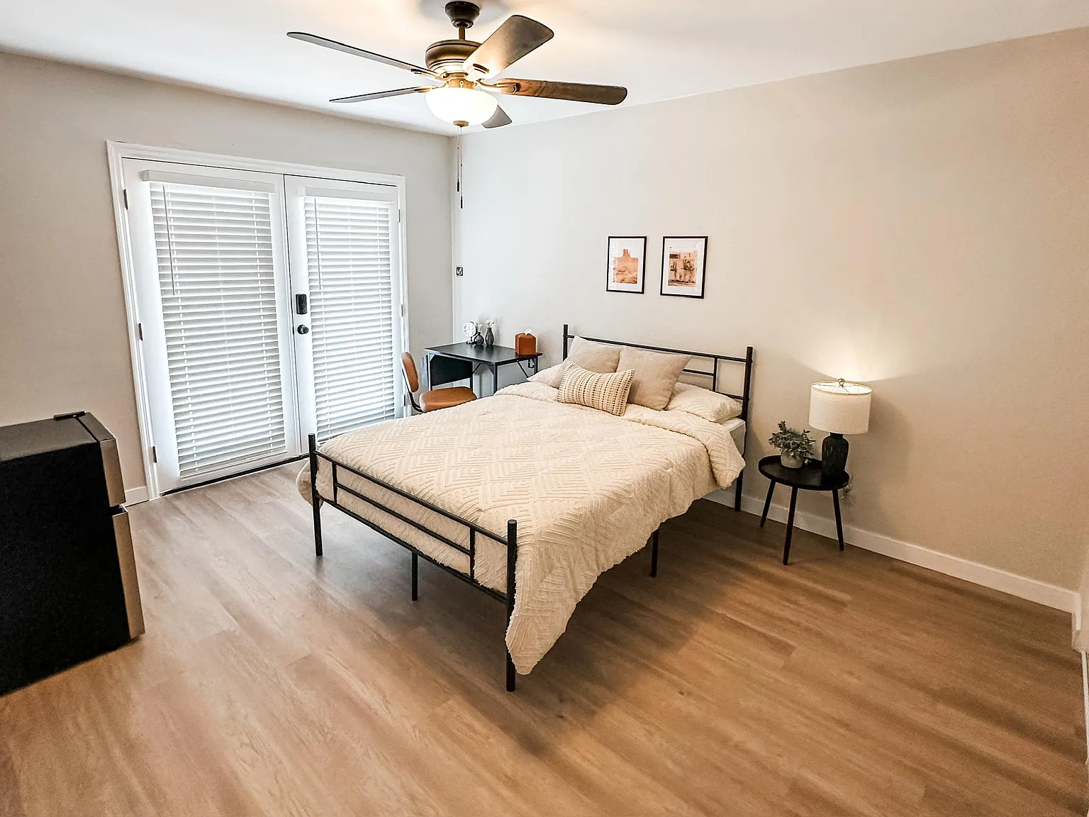 4 bed, 4.0 bath, 2149 sqft, $1,299 — Photo 1