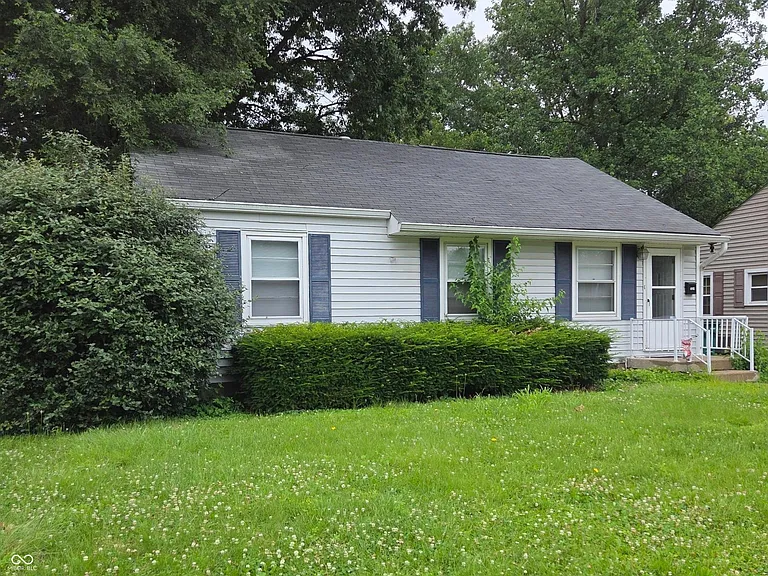 1126 Allison Ave — Photo 2