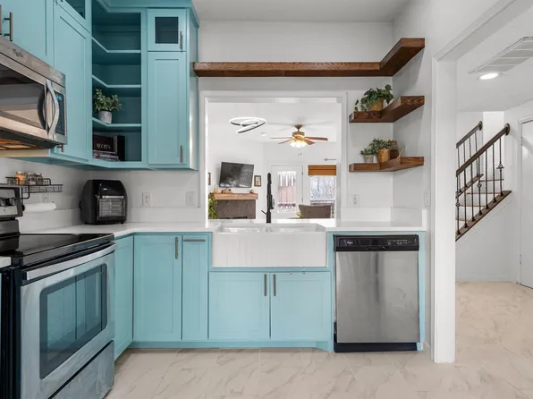 2426 Northlake Ct, Irving, TX 75038