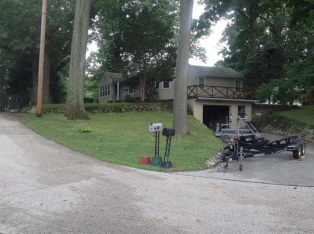 63 Dogwood Dr photo 1