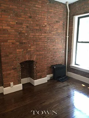 Rented by Town Residential | media 25