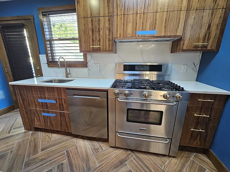 94 Briggs Ave #1 — Photo 2