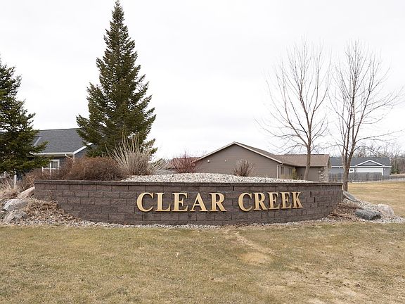 2nd image of 1943 Middle Creek Rd