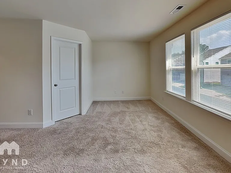 1546 Cedar Tree Dr — Photo 9