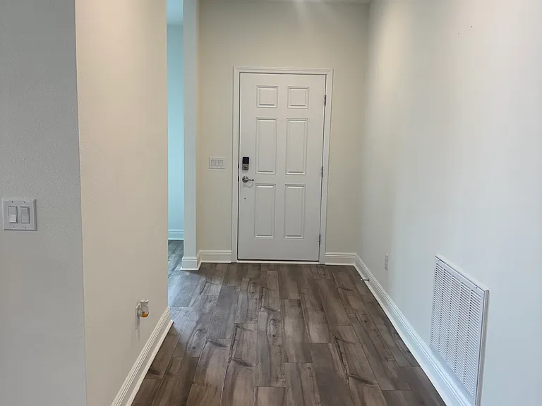 4725 Majestic Palm St — Photo 8